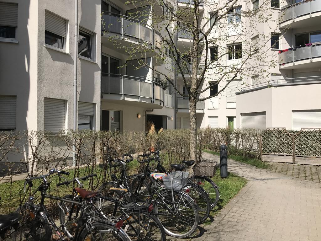 Kn Kahtan Boarding House Munique Exterior foto