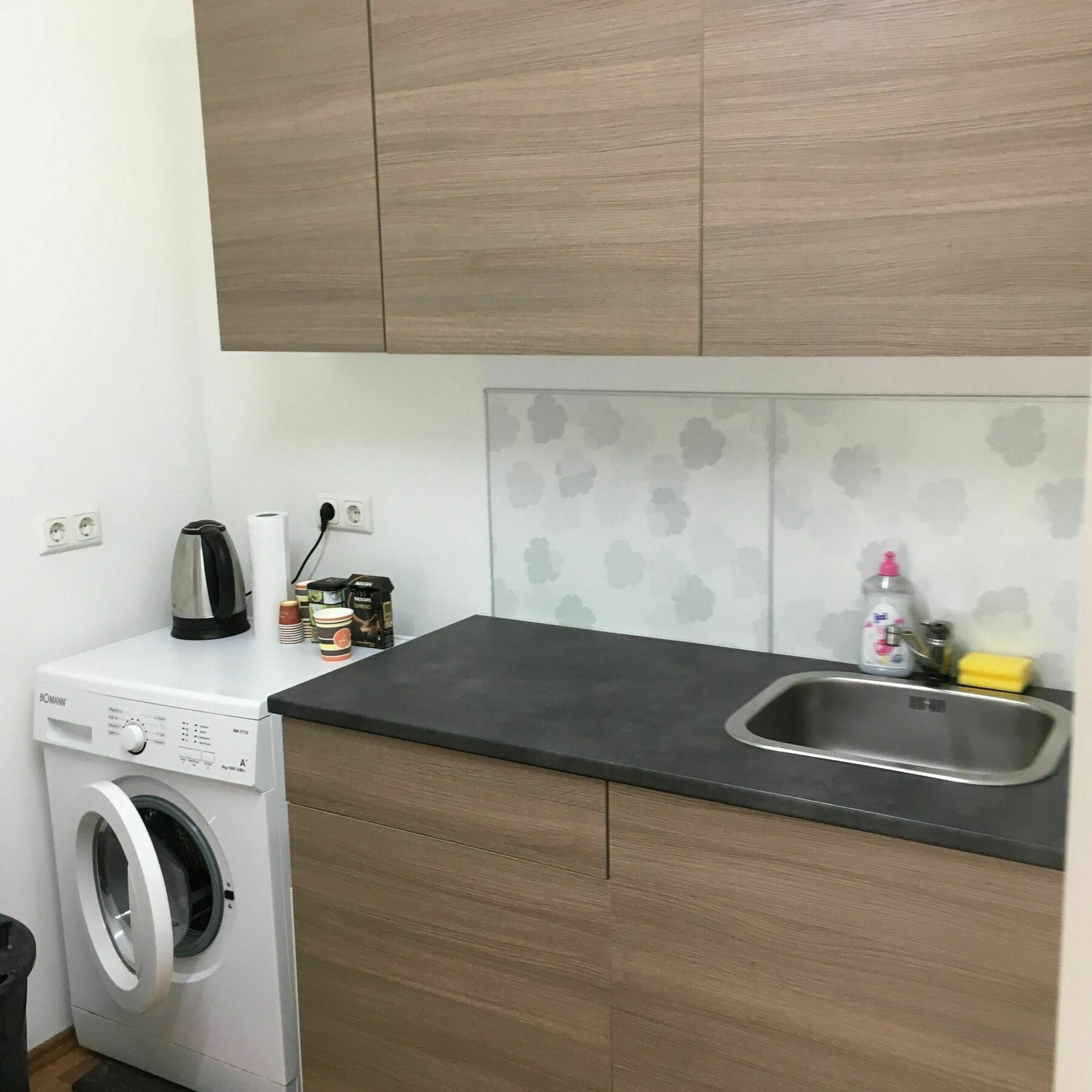 Kn Kahtan Boarding House Munique Exterior foto