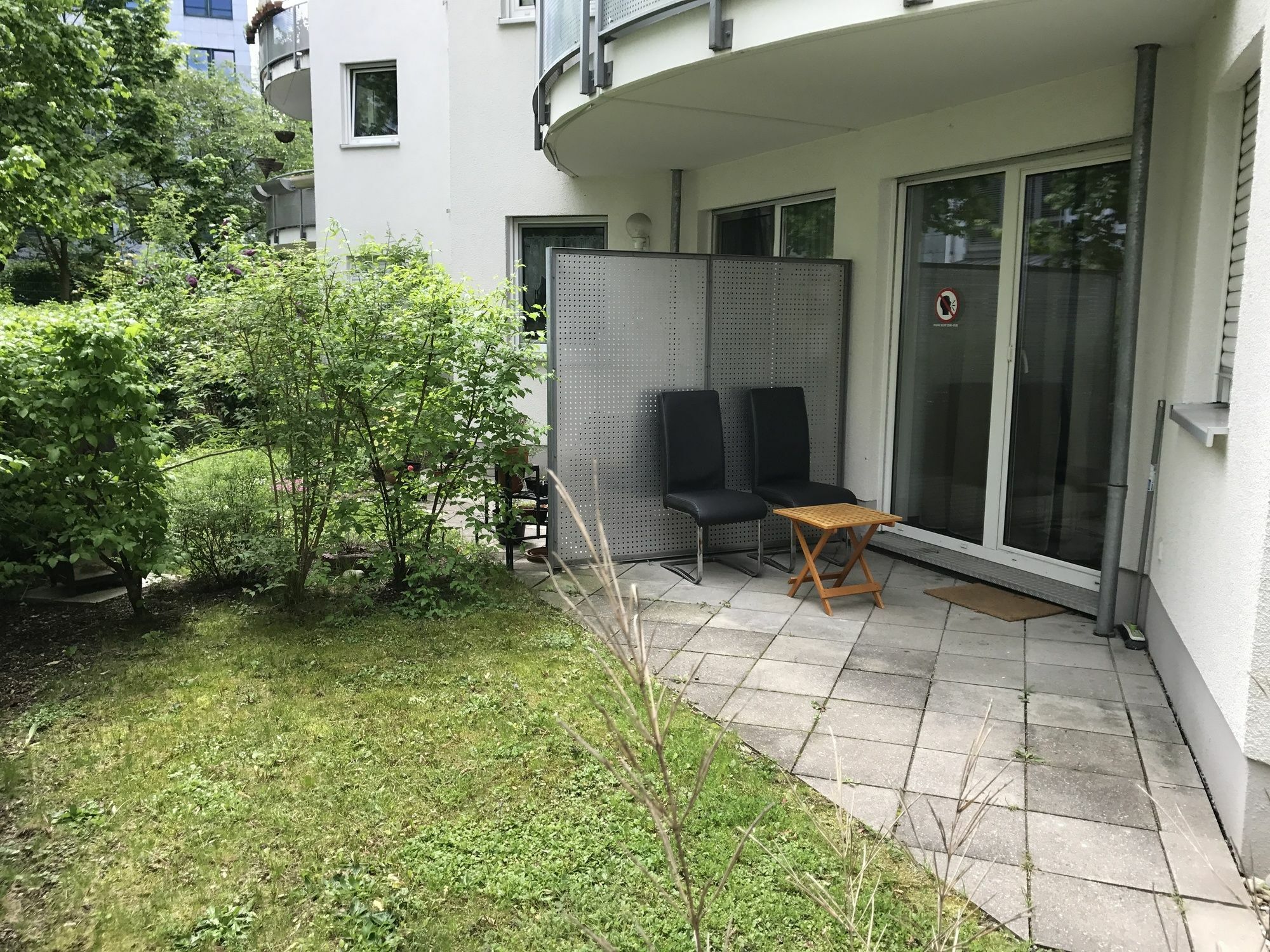 Kn Kahtan Boarding House Munique Exterior foto